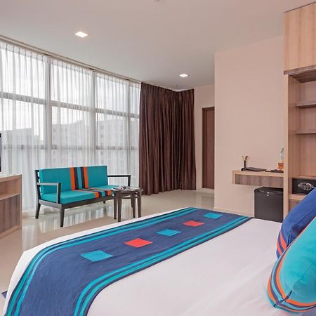 Champa Central Hotel Male Exterior photo