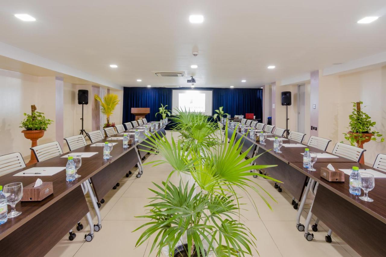Champa Central Hotel Male Exterior photo
